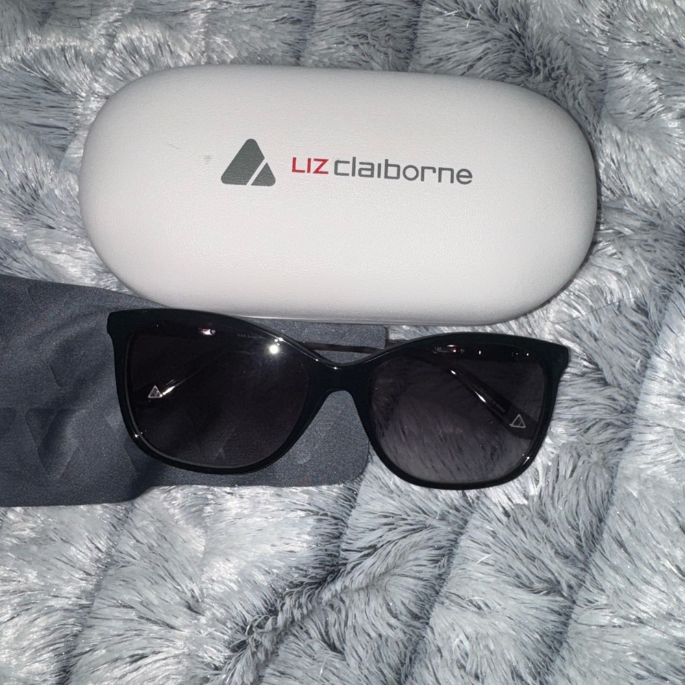 Liz Claiborne Glossy Black Cat Eye Sunglasses